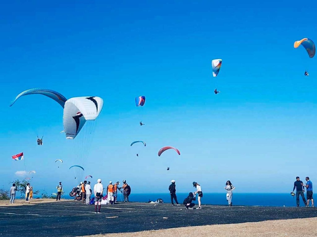 Paragliding